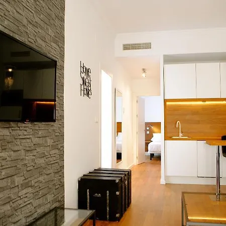 Minimal By Ele Apartment *